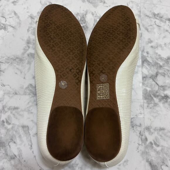 Tory Burch Mini Miller Flats Logo Medallion 9M Cream Embossed Reptile Leather - Picture 10 of 11